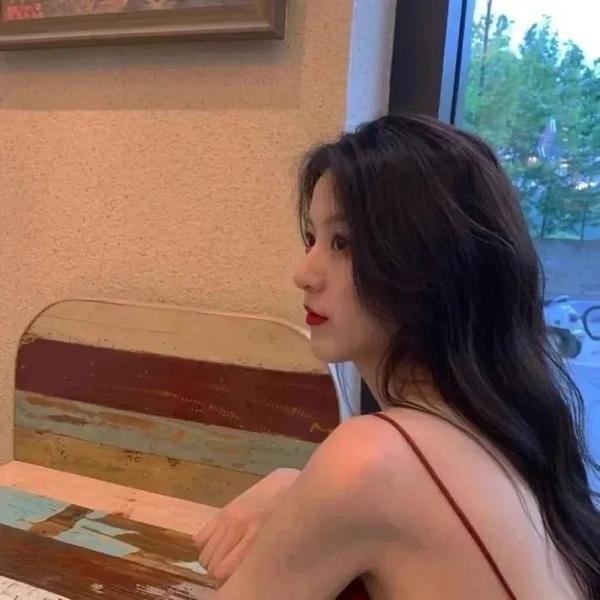 碧海娇娃